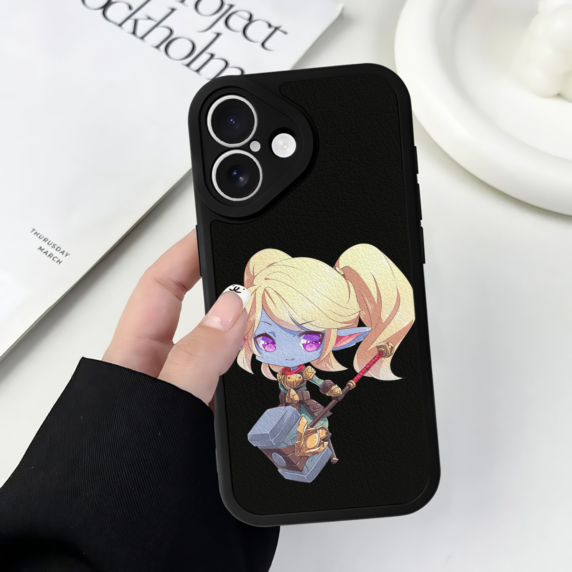 リーグ・オブ・レジェンド League of Legends LOL 【iPhone 16シリーズ対応】シリコンスマホケース（レザー調） 材質：シリコン